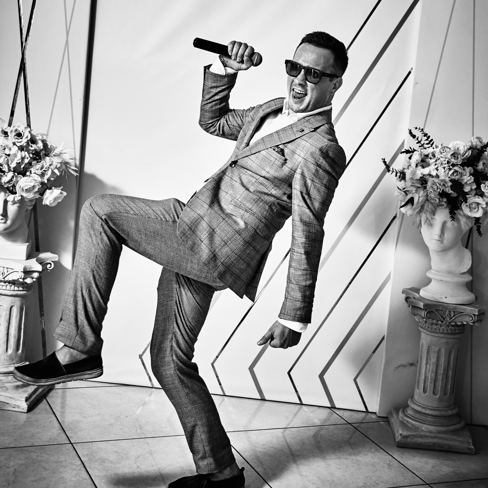 КОНТАКТЫ. Ведущий мероприятий