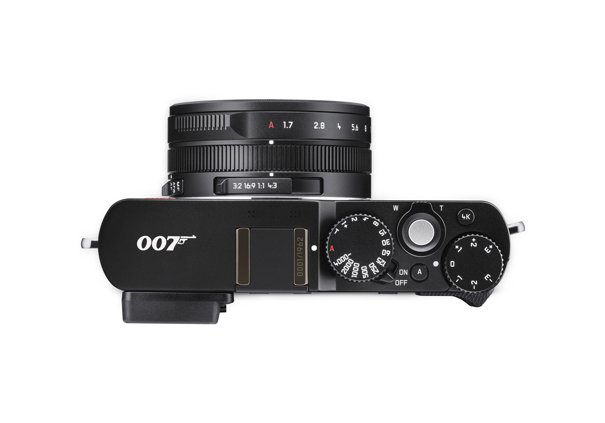 Leica отмечает 60-летие Джеймса Бонда специальным выпуском D-Lux 7. Фотограф — видеограф в Москве Дмитрий Менделеев