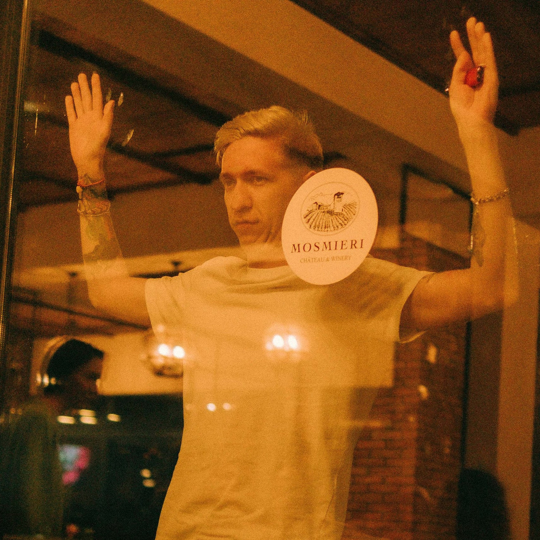 Контакты. Даниил Савиных | Фотограф Тюмень