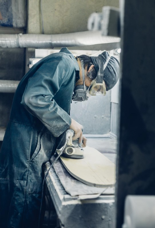 покрасочная камера / малярные работы / покраска мебели / водяная завеса / активные полы в покрасочной камере / подготовка к покраске / маляр / приточка / вытяжка / приточно-вытяжная вентиляция