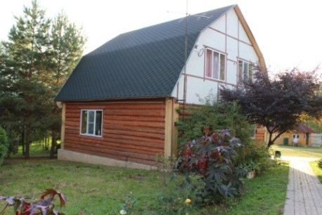 Коттеджа в Шалово-парк Серебряные ключи летом