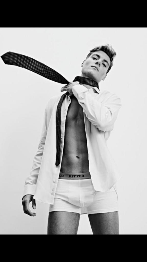 Serge. Материнское модельное агентство