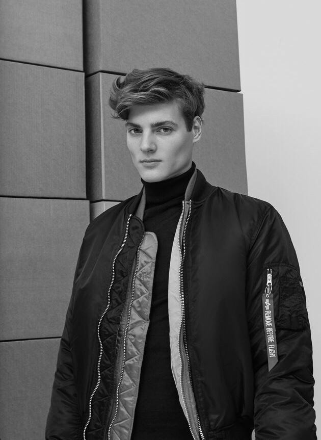 Serge. Материнское модельное агентство