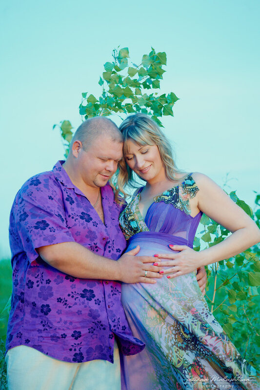 Фотосессия в ожидании малыша на Волге в Самаре. Фотограф Татьяна Малушкина