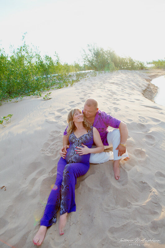 Фотосессия в ожидании малыша на Волге в Самаре. Фотограф Татьяна Малушкина