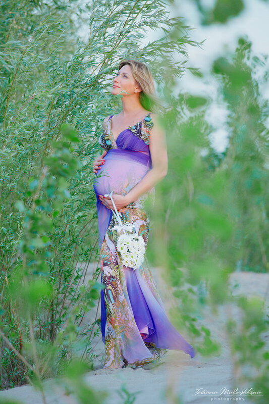 Фотосессия в ожидании малыша на Волге в Самаре. Фотограф Татьяна Малушкина