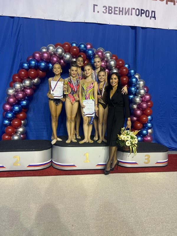 Открытый турнир «Звенигородская звезда» в Звенигороде  В Спортивном комплексе «Звезда» 15 октября 2023 года, состоялся Открытый турнир по художественной гимнастике «Звенигородская звезда». Главным судьей соревнований, стала — Анна Свирина.Подводя итоги соревнований, воспитанницы нашего Клуба заняли следующие места в своих возрастных категориях: