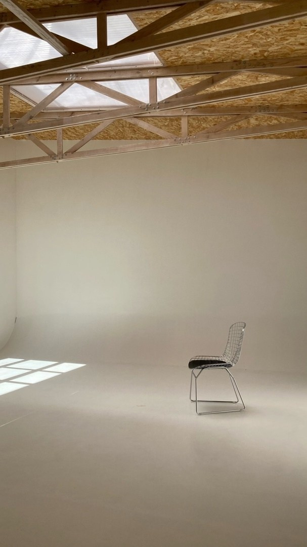 На этом фото представлен интерьер фотостудии Фататум, в павильоне.