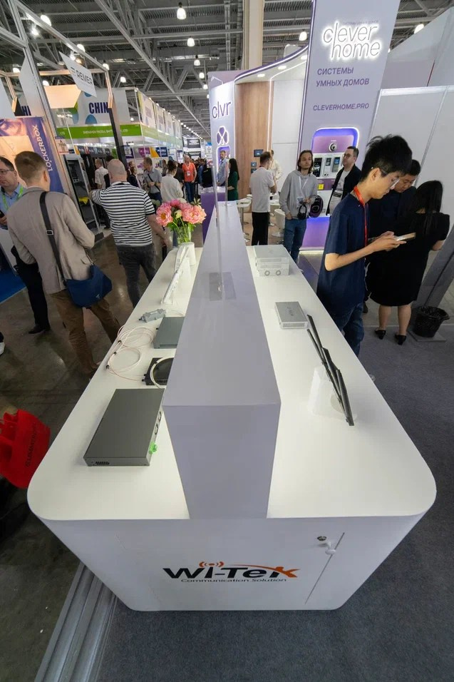 Выставочные стенды. Профессиональный портретный фотограф в Москве Владимир Глаголев