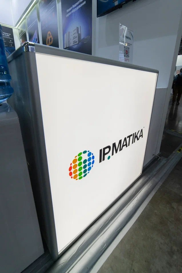 Выставочные стенды. Профессиональный портретный фотограф в Москве Владимир Глаголев