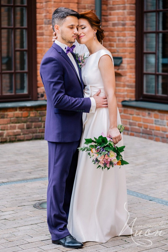 Организация свадьбы в Москве. Свадебное агентство ПИОН. Подобрать ресторан на свадьбу, ведущий на свадьбу, свадебный декор, свадебные фото. Свадебная прогулка