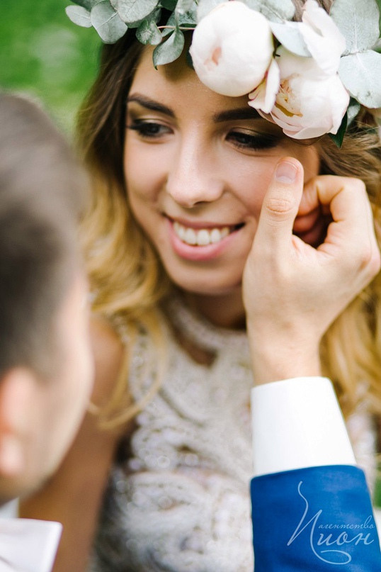 Организация свадьбы в Москве. Свадебное агентство ПИОН. Подобрать ресторан на свадьбу, ведущий на свадьбу, свадебный декор, свадебные фото. 