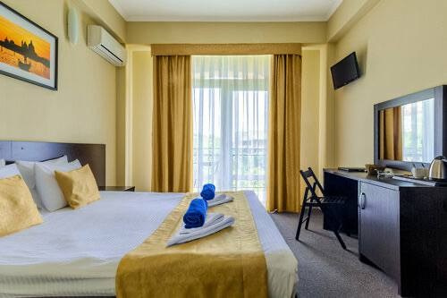 Абхазия. Мимоза. Ольга Котова