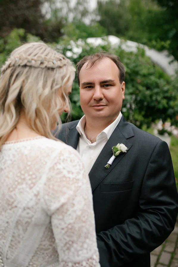 диантус (голл) Ди Бабр Киви Меллоу, орнитогалум Сандерс, сетария италика, тритикум, паникум, эустома, роза кенийская, эхиверия  . букет невесты. свадебный букет. необычный букет. авторский букет. свадьба 2023. цветы на свадьбу.