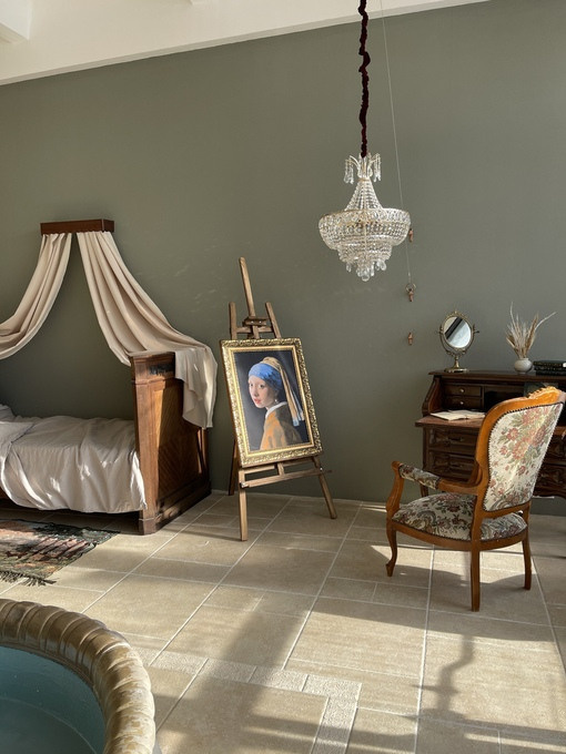 Варшавское шоссе 33/13, 36 оф. 2100р/час при оплате за 2 часа. Бронирование от 2х часов.На 1 час действует наценка  +500 р