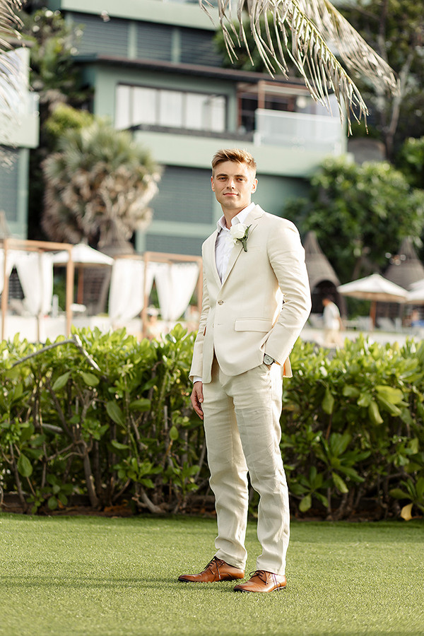 Свадьба на Пхукете для пары из Англии в отеле Katathani Phuket. Фотограф на Пхукете в Таиланде