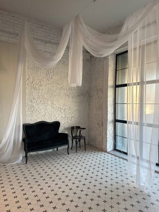 Q студия «Интерьерный зал». Фотограф Тверь. Свадебные, семейные, индивидуальные фотосессии