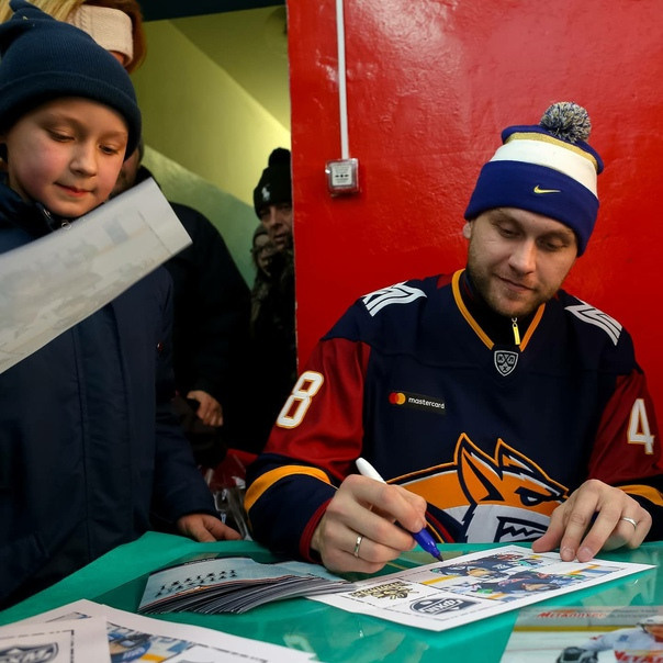 Партнеры, заказчики, клубы КХЛ, хоккей, форма,  Салават Юлаев, Автомобилист, Металлург, Трактор, Ак Барс, Нефтехимик, ВХЛ, КХЛ, STEEL AXES, Магнитогорск, экипировка, спорт