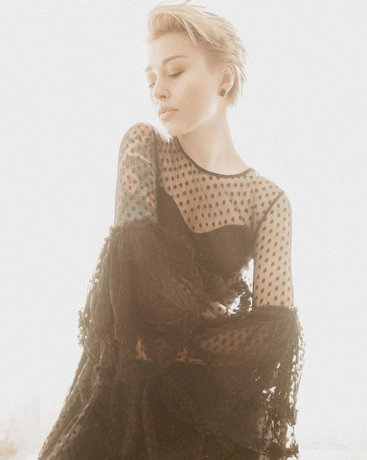 …. Коммерческий контент фотограф для маркетплейсов в Новосибирске