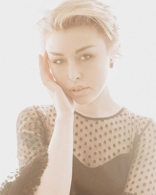 …. Коммерческий контент фотограф для маркетплейсов в Новосибирске