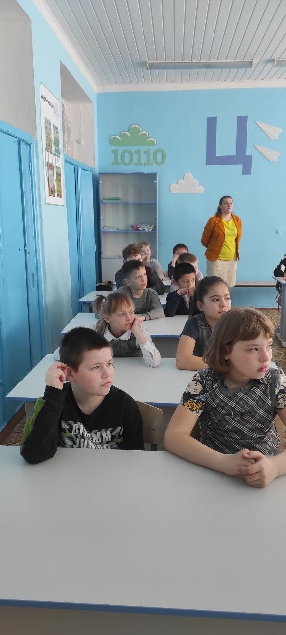 Лекция по теме «Фронтовая собака» для учащихся 5 и 6 классов школы № 29. НРОО КЦ "Собаковод"