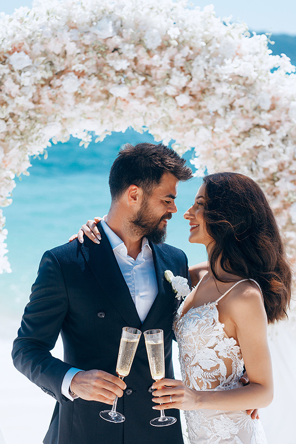 Wedding ceremony for a couple from Turkey in Phuket. Photographer in Phuket. Photographer Thailand