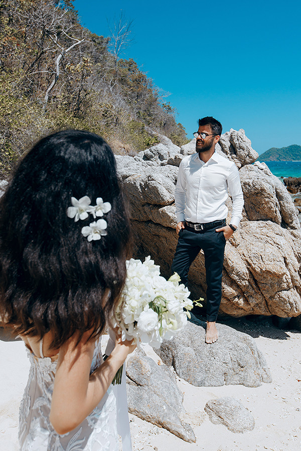 Wedding ceremony for a couple from Turkey in Phuket. Photographer in Phuket. Photographer Thailand