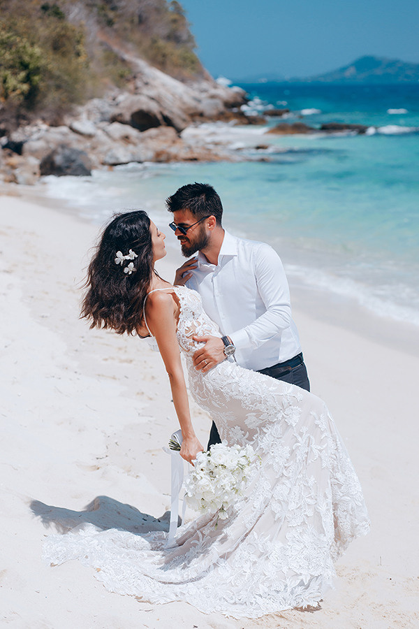 Wedding ceremony for a couple from Turkey in Phuket. Photographer in Phuket. Photographer Thailand