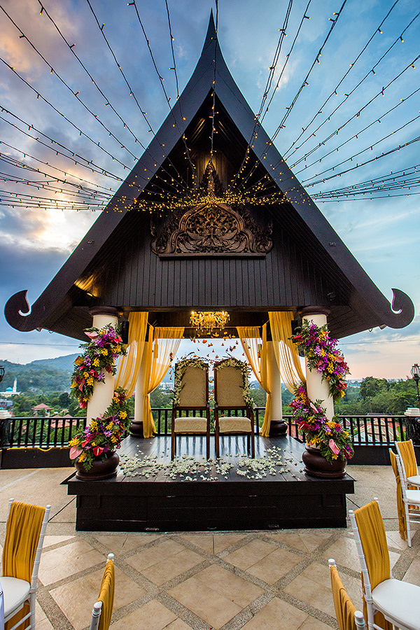 Необыкновенная свадьба на Пхукете. Фотограф на Пхукете в Таиланде