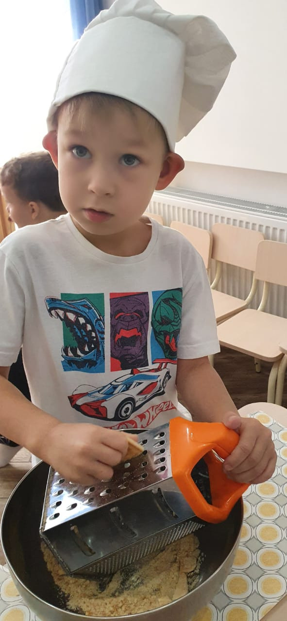 Готовим пироженки ❤️. Детский сад «Эврика»