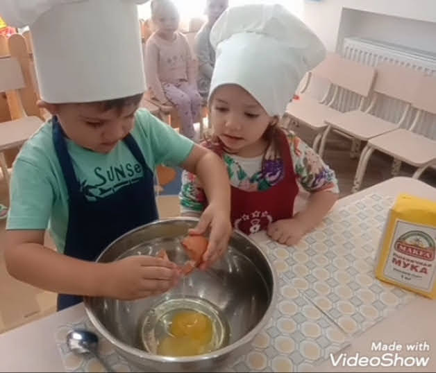 Готовим пироженки ❤️. Детский сад «Эврика»