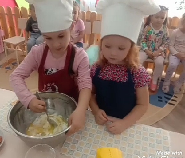 Готовим пироженки ❤️. Детский сад «Эврика»