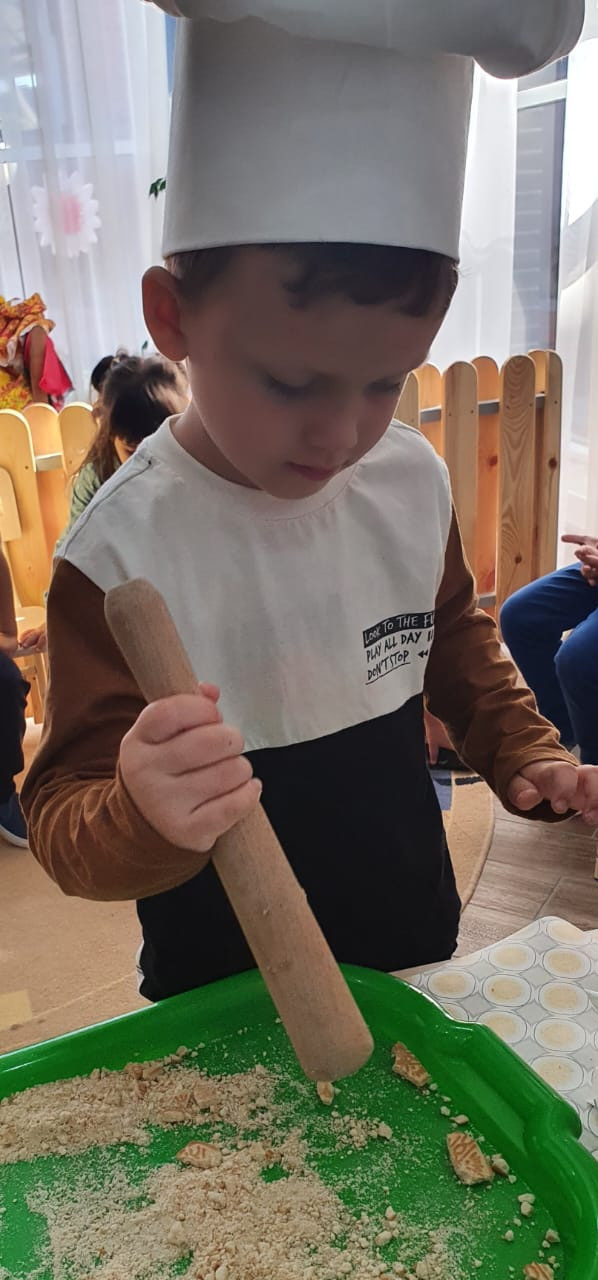 Готовим пироженки ❤️. Детский сад «Эврика»