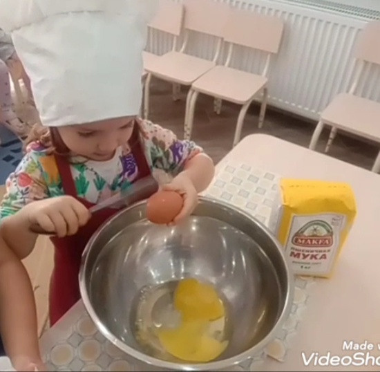 Готовим пироженки ❤️. Детский сад «Эврика»