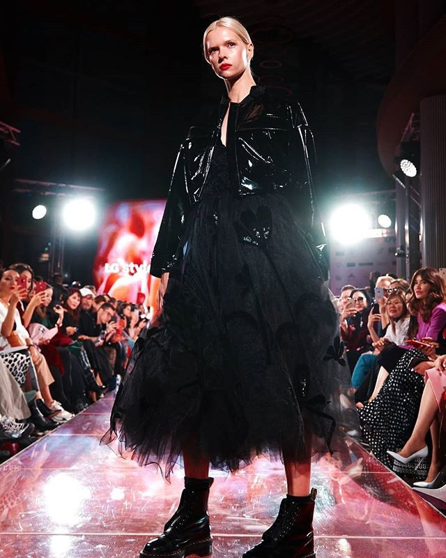 Фотограф Артём Савиных | Свадебная, репортажная, семейная съёмка Москва. Артём Савиных — профессиональный фотограф в Москве | Репортажи, свадьбы, портреты