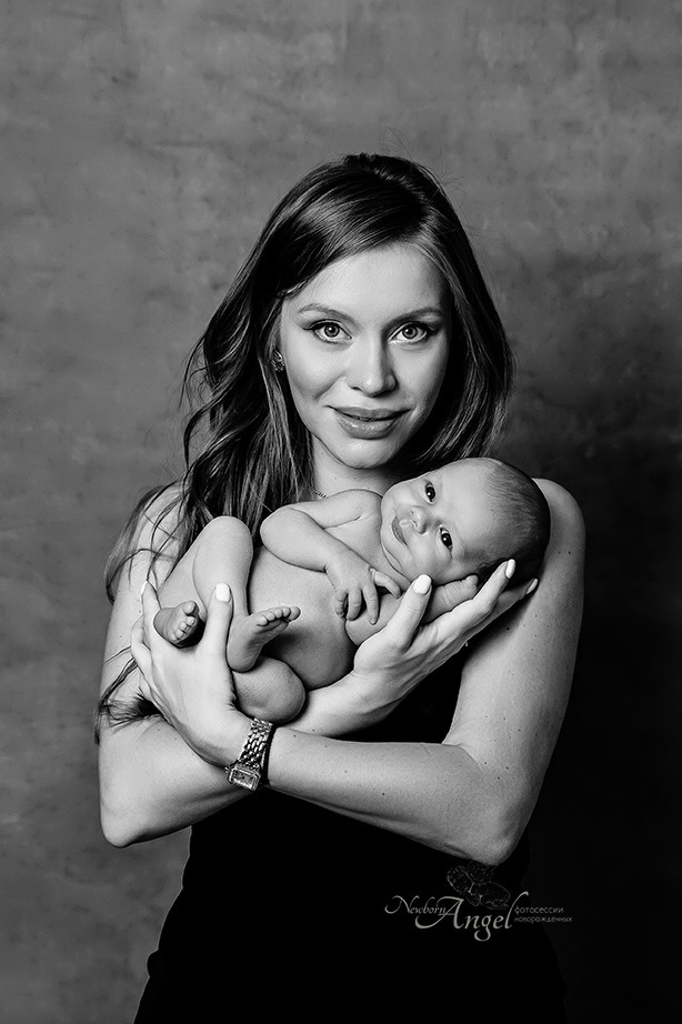 Фотографии с родителями. Фотосессия новорожденного в Москве Newborn Angel