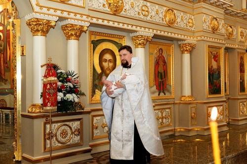 Спасский Кафедральный собор Христа Спасителя г. Пятигорск. Свадебный и семейный фотограф из Ессентуков Выприцкий Роман