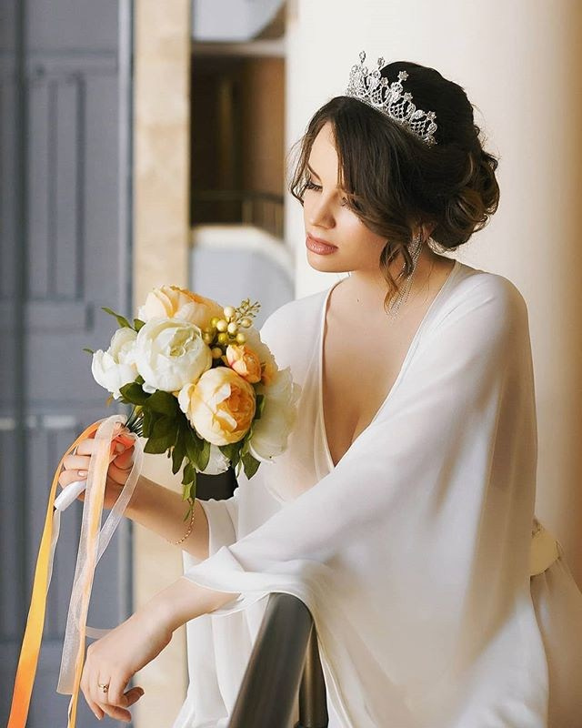 Фотограф Артём Савиных | Свадебная, репортажная, семейная съёмка Москва. Артём Савиных — профессиональный фотограф в Москве | Репортажи, свадьбы, портреты