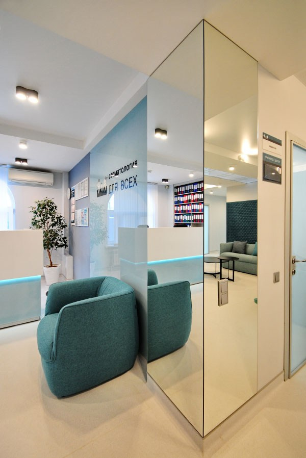 Стоматологическая клиника. Фотограф Сергей Сергеев
