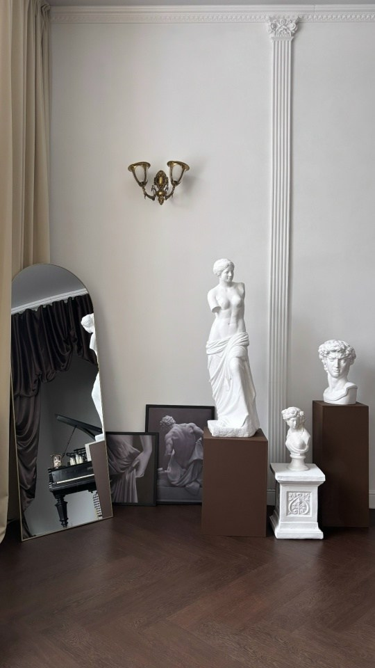 ТОП фотостудий Тюмени 2026: где провести стильную фотосессию. Портретный фотограф Тюмень Дарья Мустафина