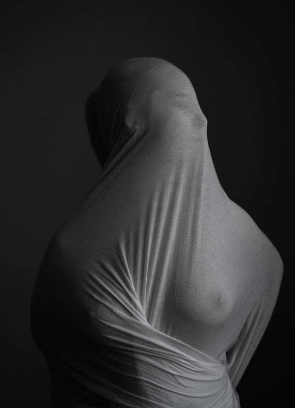 Время закрытых лиц. Closed face time. Фотограф Ира Соколова Санкт-Петербург