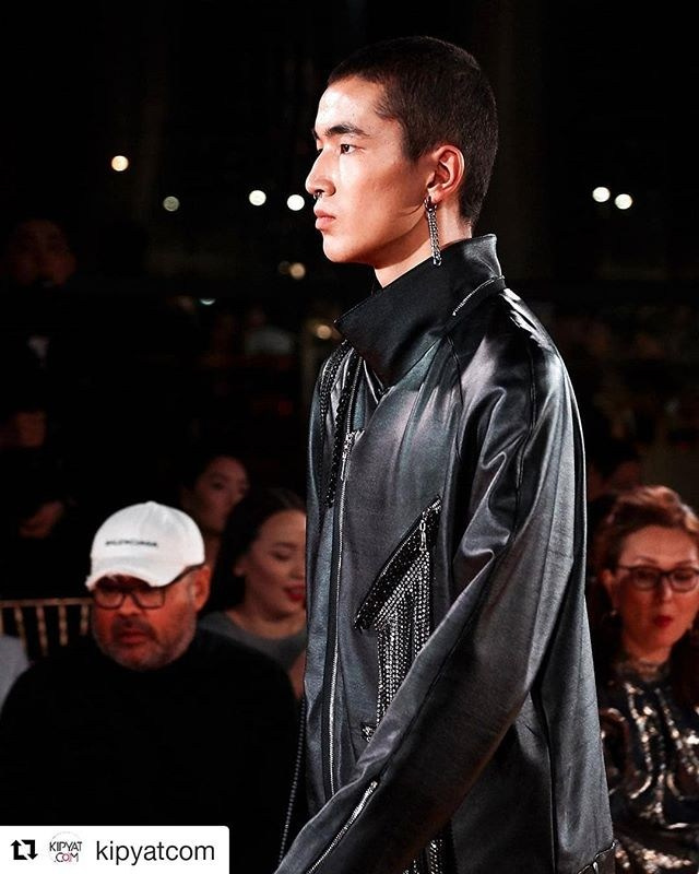 Фотограф Артём Савиных | Свадебная, репортажная, семейная съёмка Москва. Артём Савиных — профессиональный фотограф в Москве | Репортажи, свадьбы, портреты