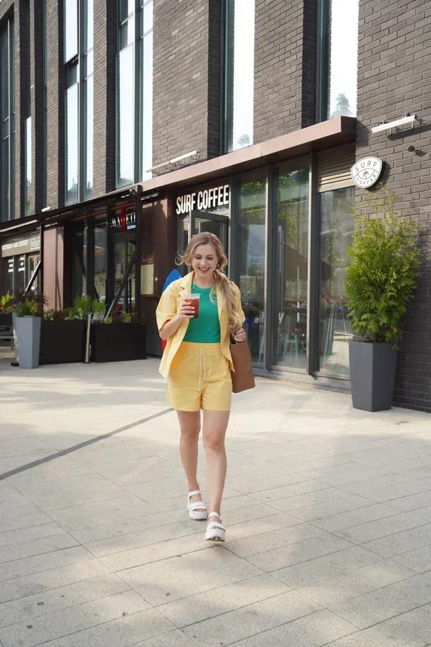 Тоня и Настя