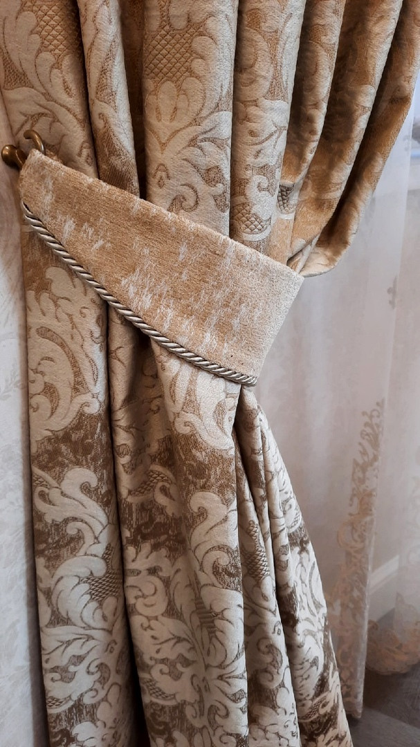 Шторы классика заказать СПб. Шторы на заказ в СПб. Выезд дизайнера, карнизы, жалюзи и рулонные шторы