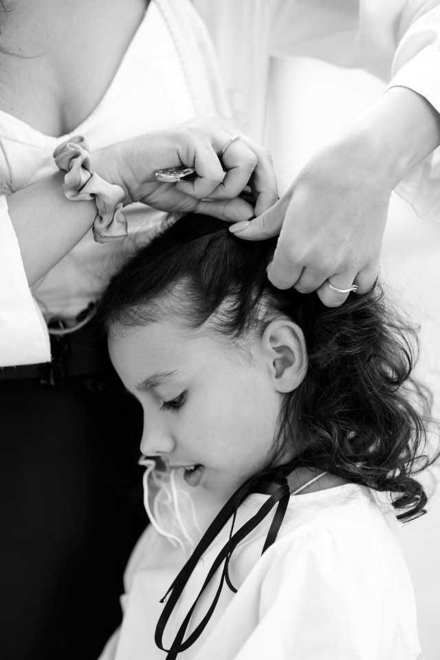 Прогулка мамы с дочками. Фотограф Москва