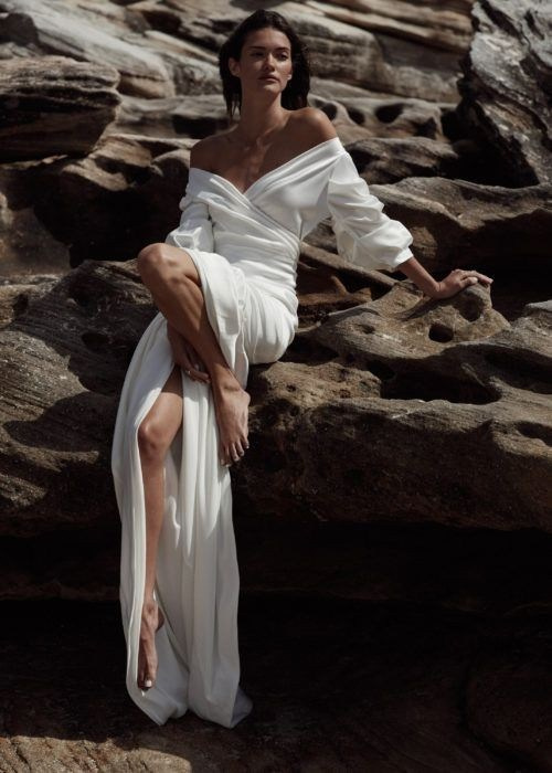 Идеи для фотосессии на море в платье