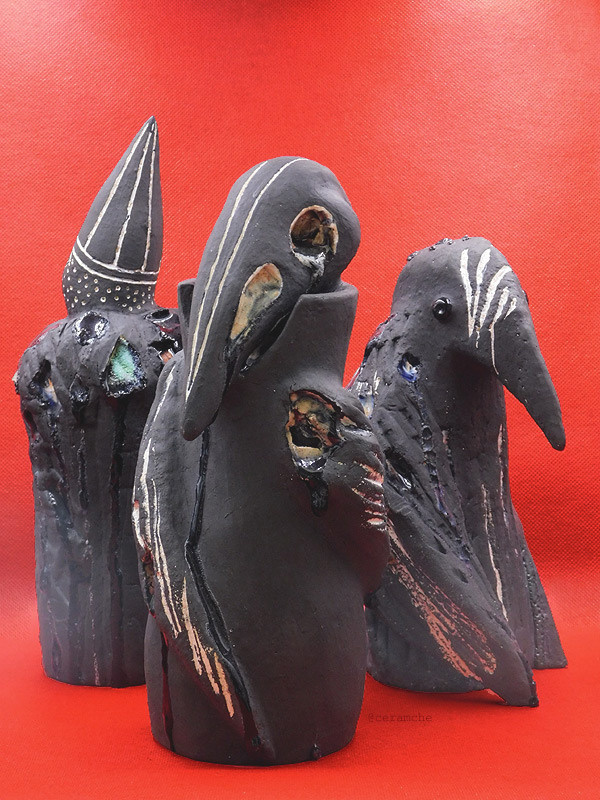 Керамические статуэтки из шамота с добавлением стекла созданы в 2018 году в рамках проекта Сущности. Авторская керамика, ручная работа, высокий обжиг.