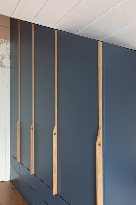 Рощино. «Roots» полный цикл производства мебели и интерьерных решений