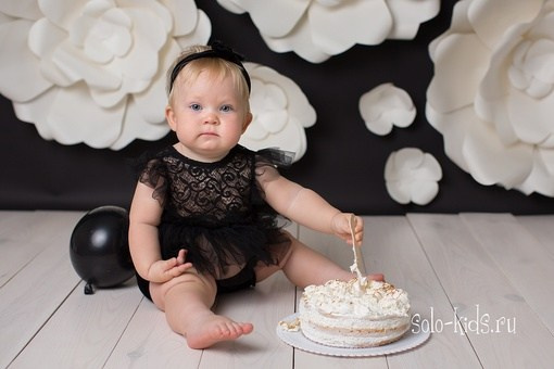 Фотографии на годик. Фотограф новорожденных в Екатеринбурге Анастасия Быдзина