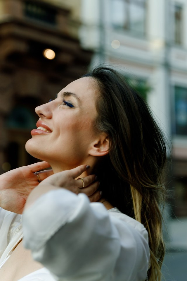 Прогулка мамы с дочками. Фотограф Москва